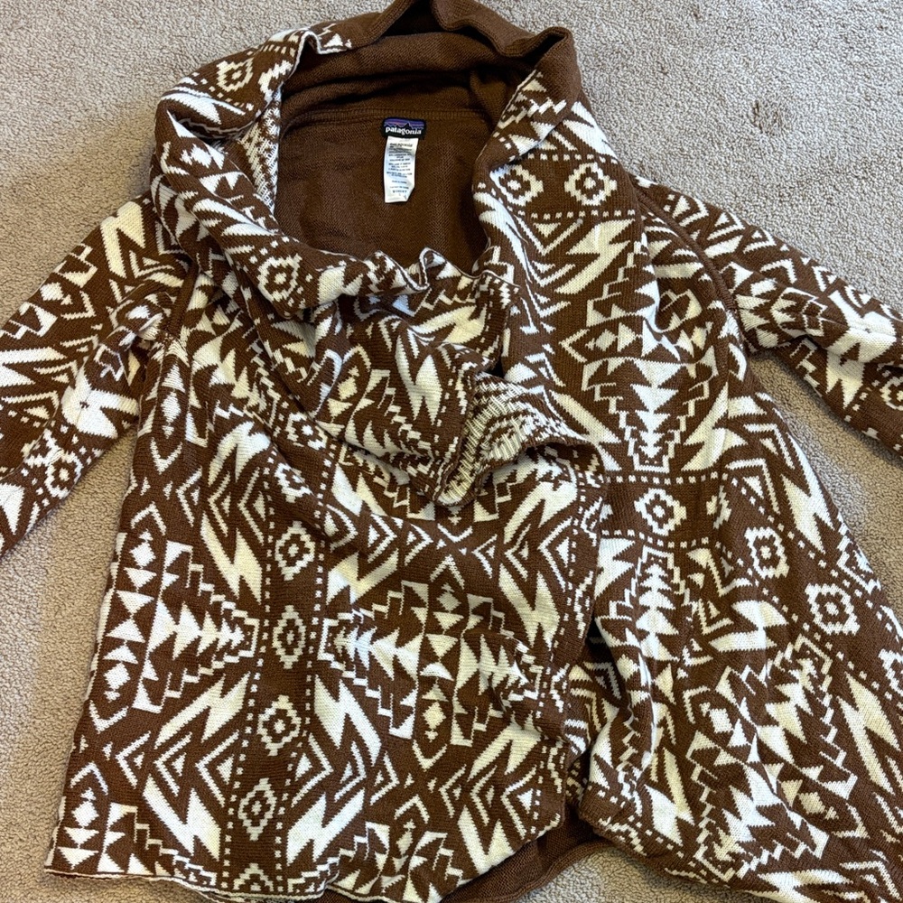 Patagonia Brown and Cream Patterned Cardigan
